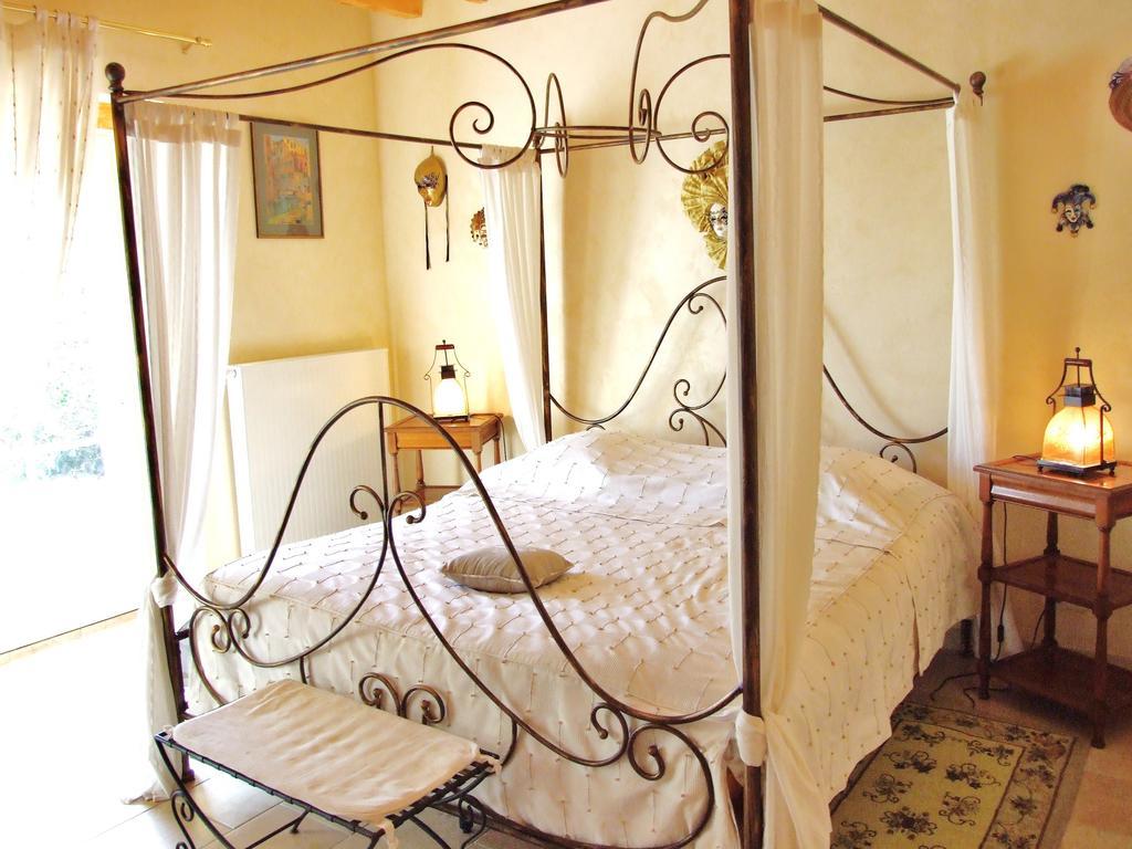 Chambres D'Hotes Les Chatelains Ennordres Habitación foto